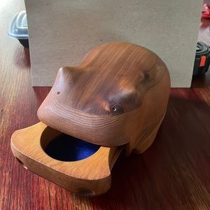 Deborah D Bump solid carved hippo trinket box dated 1978